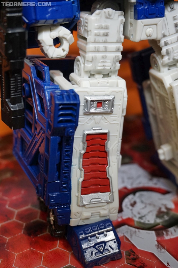 Review Siege Ultra Magnus Leader War For Cybetrtron  (35 of 93)